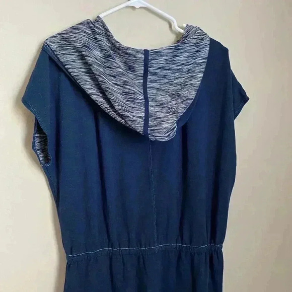 Max Studio Hooded Shift Dress Indigo Size Medium - Picture 5 of 9